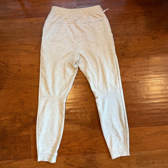 Lululemon Men's Gray Jogger Pants, Size XS - Picture 6 of 10